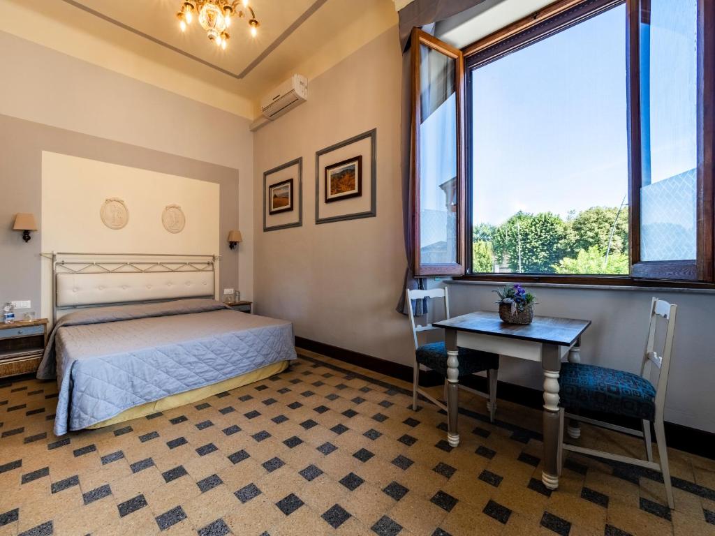 Camera Bandito, camera tripla con letto matrimoniale e poltrona letto